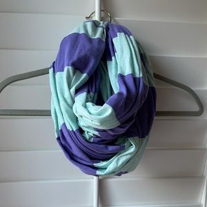 Lululemon infinity scarf